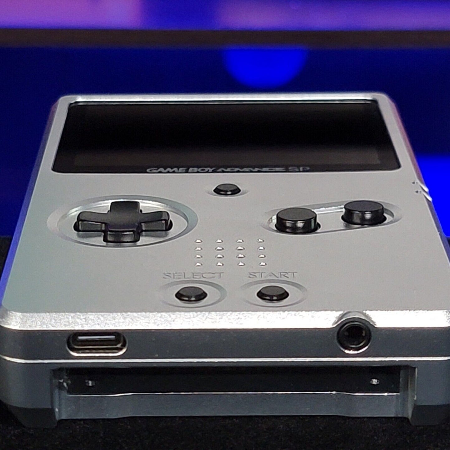 Gameboy Advance GBA SP Unhinged Aluminum IPS UsbC 1700 mAh Battery Headphone Mod