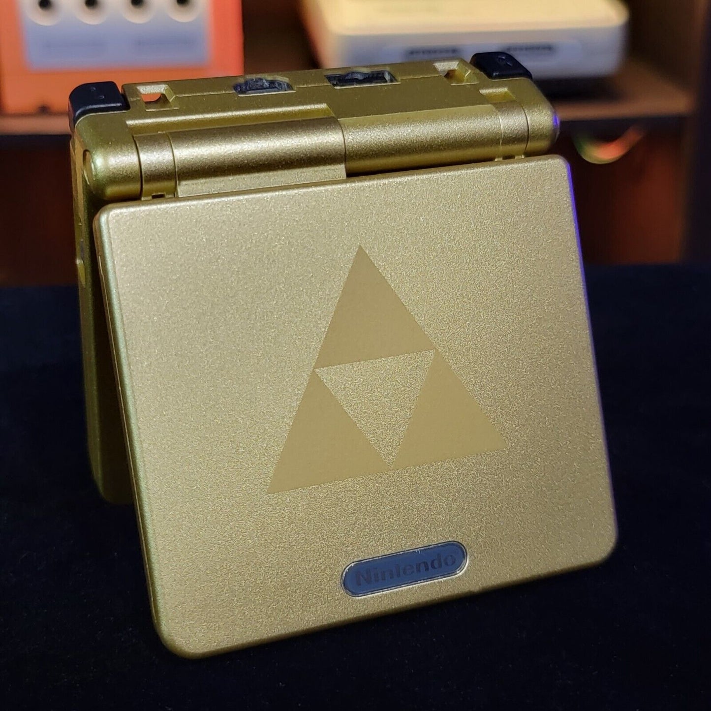 Nintendo Gameboy Advance SP Legend of Zelda Gold IPSV2 MOD Adjustable Brightness
